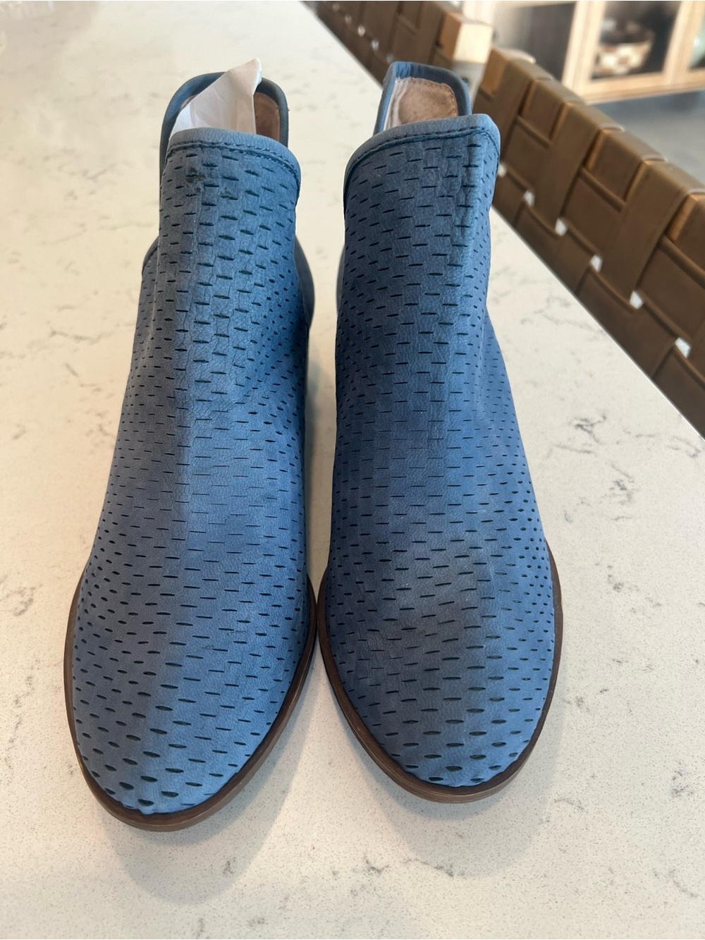 Lucky Brand Women’s Blue Perforated Side-Cut Ankle Bootie - 8/38 - Picture 2 of 11